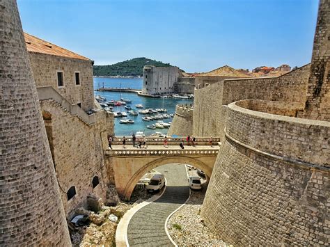 croatia travel guide.